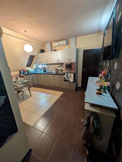 Apartament cu 2 camere decomandat în Lipovei