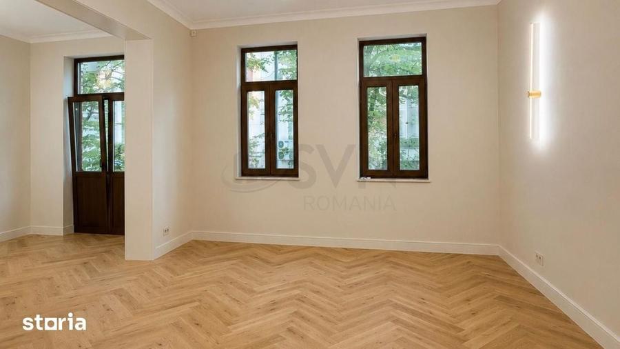 Apartament cu 4 camere în Romană
