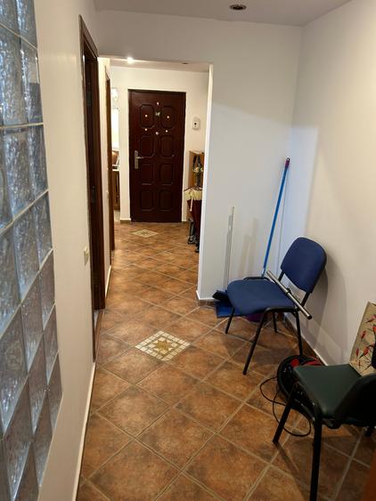 Apartament cu 3 camere decomandat în Beller