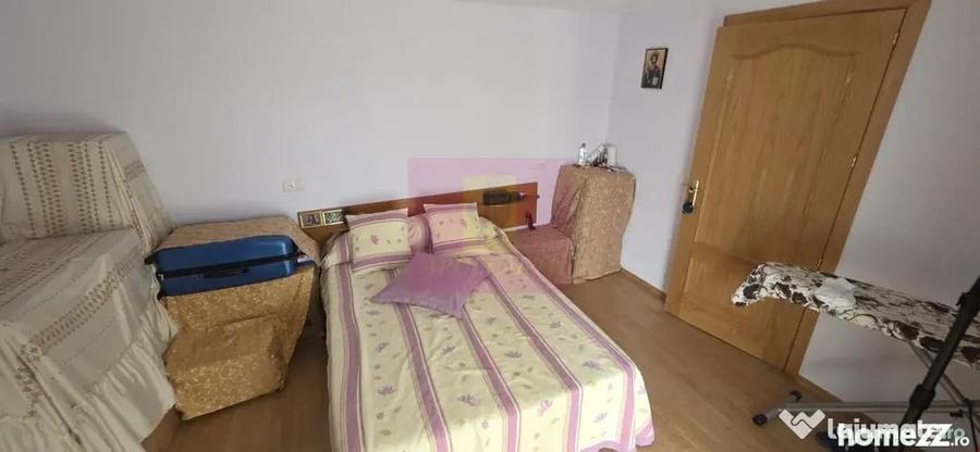 Casă cu 3 camere cu Teren 340 Mp în Poiana