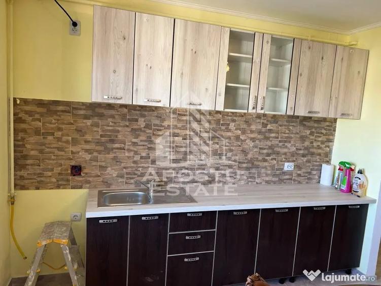 Apartament cu 3 camere semidecomandat în Steaua