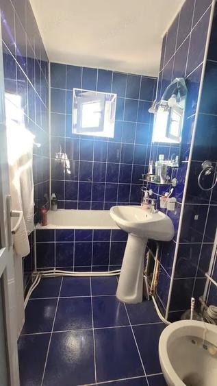 Apartament cu 4 camere decomandat în Viziru 3