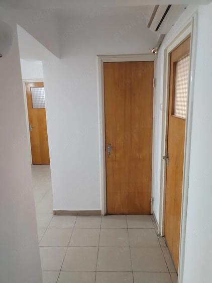 Apartament cu 3 camere decomandat în Bucur Obor