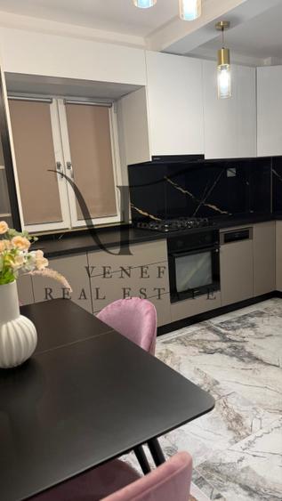 Apartament cu 3 camere decomandat în Decebal