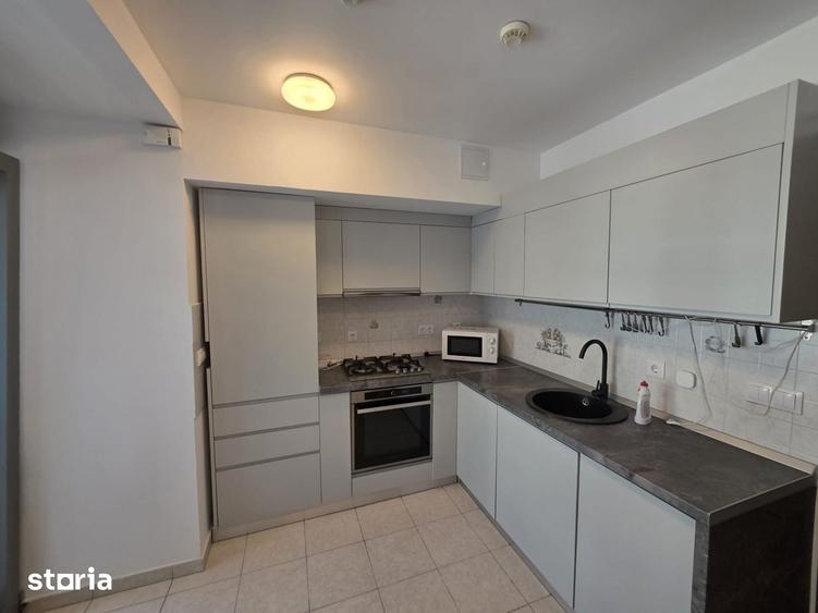 Apartament cu 4 camere în Băneasa