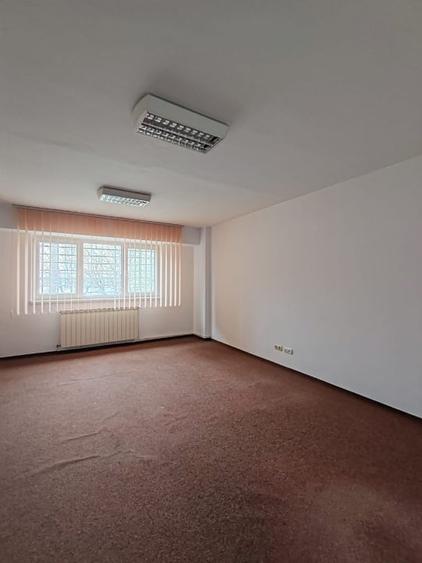 Apartament 3 camere | 75 mp | Zona Central – Vad comercial excelent - 1