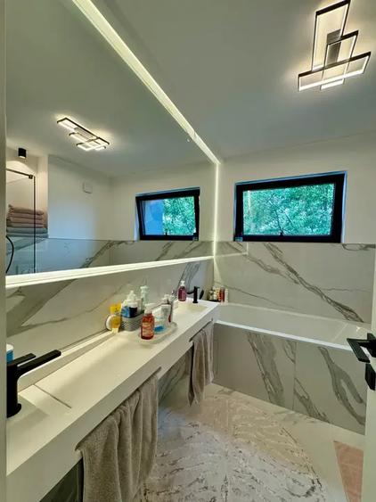 Apartament cu 3 camere decomandat, mobilat în Ultracentral