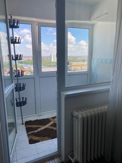 Garsonieră decomandată în Dobroești