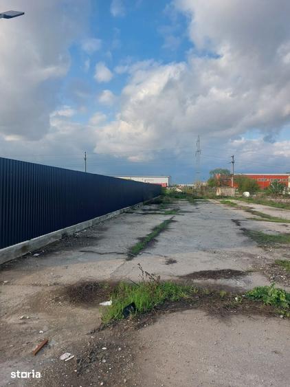 Teren de 2230 mp, în Central