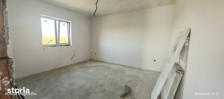 Casă cu 3 camere cu Teren 360 Mp în Holboca