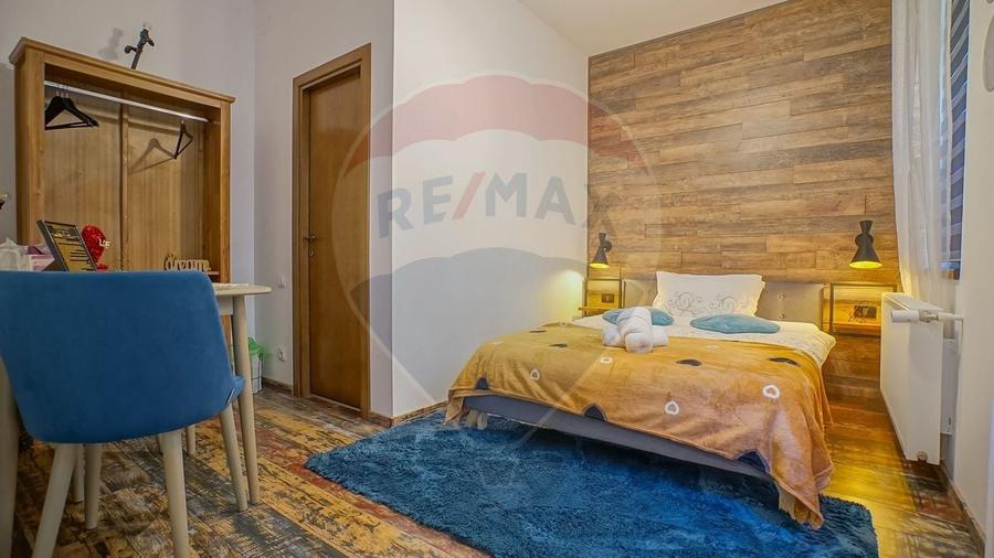Casă individuală cu 6 camere cu Teren 147 Mp în Centrul Istoric