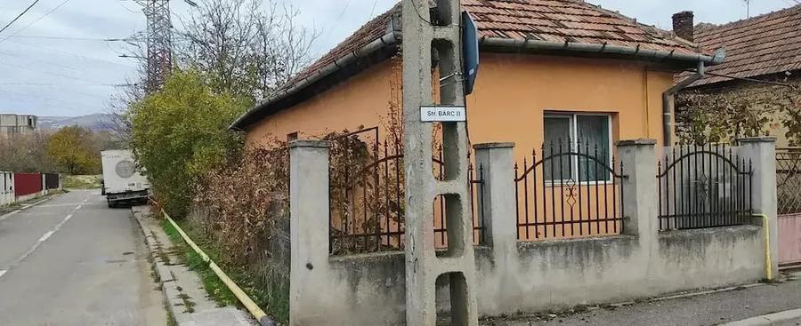 Casă cu 2 camere cu Teren 407 Mp în Someșeni
