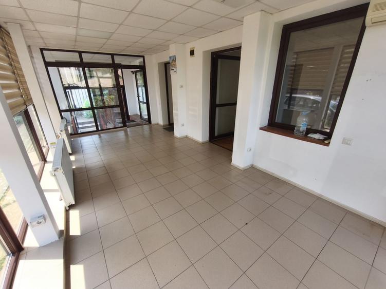 Spațiu comercial, de 60 mp, în Central