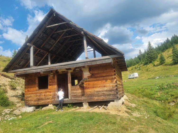 Casă cu 4 camere în Horea