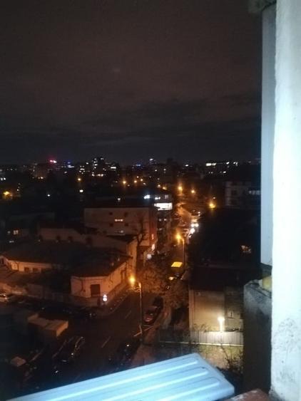 Apartament cu 2 camere semidecomandat în P-ța Muncii