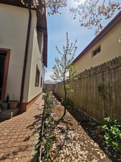 Casă cu 3 camere cu Canalizare în Cumpăna