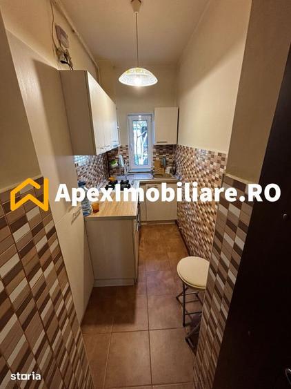Apartament cu 3 camere decomandat în Domenii
