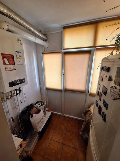 Apartament cu 3 camere decomandat în Ostroveni