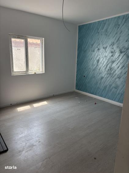 Casă cu 4 camere cu Teren 200 Mp în Central