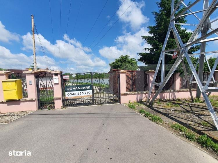 Casă cu 5 camere cu Teren 2022.35 Mp în Răzvad
