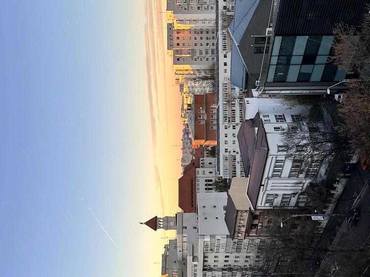 Apartament cu 3 camere decomandat în Titulescu