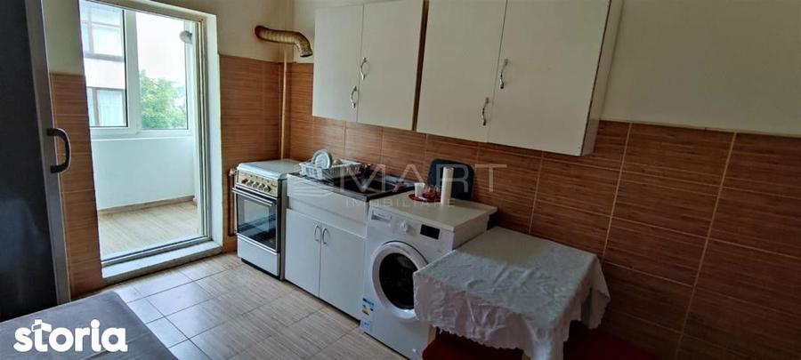Apartament cu 3 camere decomandat, mobilat în Centrul Istoric