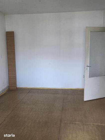 Apartament cu 2 camere în Micro 20