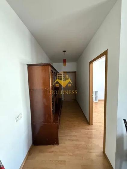 Apartament cu 3 camere semidecomandat, mobilat în Dâmbul Rotund