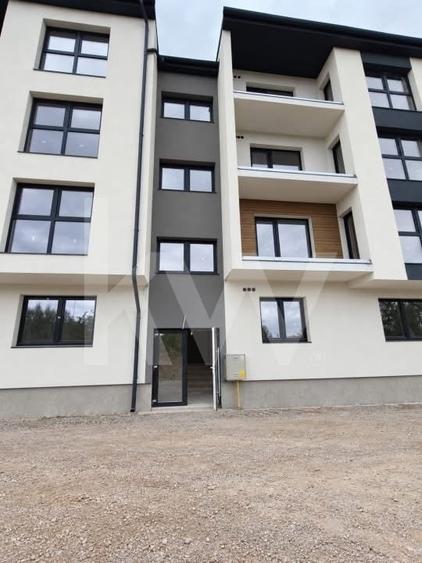 Apartament cu 3 camere decomandat în Șelimbăr
