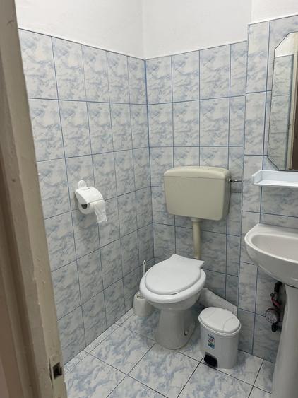 Apartament cu 3 camere decomandat în Telegrafului