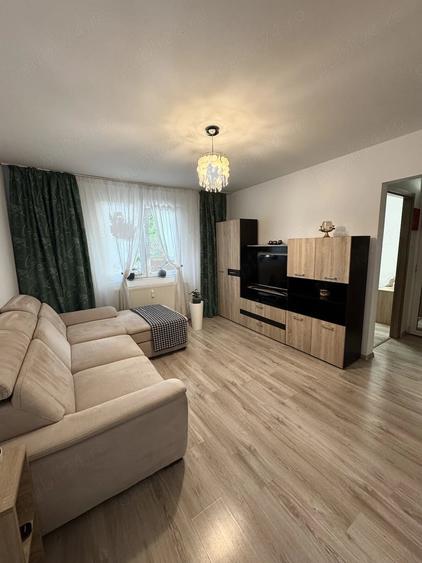 Proprietar - inchiriez apartament 2 camere, sector 4, Str. Lamotesti, prima inchiriere - 1