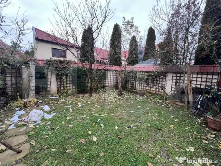 Casă cu 6 camere cu Teren 345 Mp în Titulescu