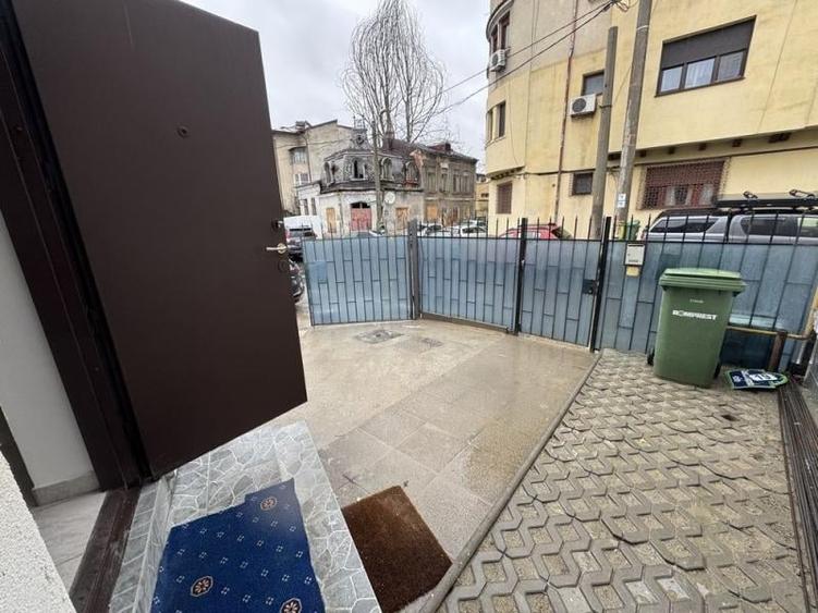 Apartament cu 4 camere nedecomandat în Plevnei