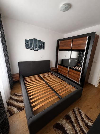 Apartament cu 3 camere în Cetate