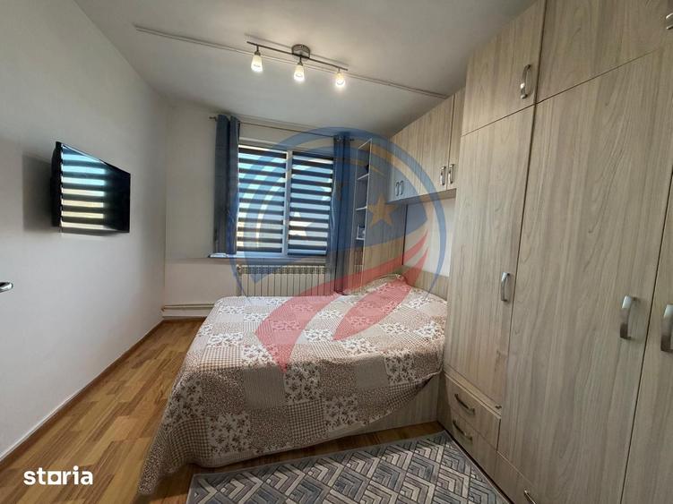 Apartament cu 3 camere semidecomandat în Central