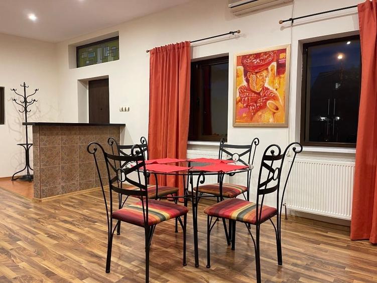 Casă individuală cu 3 camere cu Canalizare în Bucureștii Noi