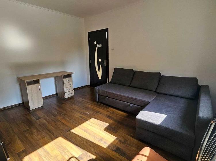 Apartament cu 2 camere decomandat în Drumul Carului