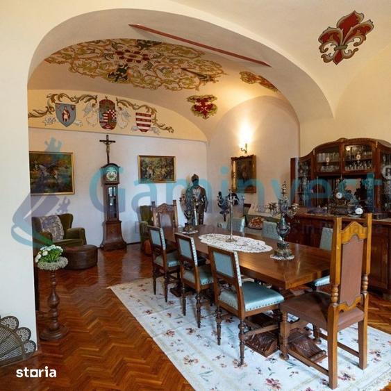 Casă cu 4 camere cu Teren 10000 Mp în Sălard