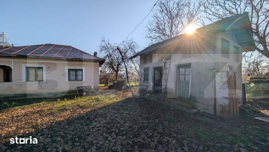 Casă cu 2 camere cu Teren 2000 Mp în Crângurile
