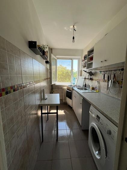 Apartament cu 2 camere semidecomandat în Dacia