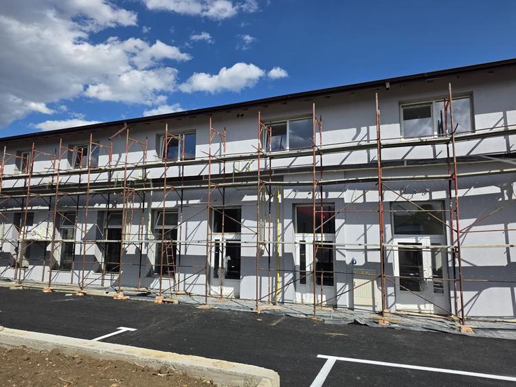 Spațiu comercial, de 2,000 mp, în Exterior Sud