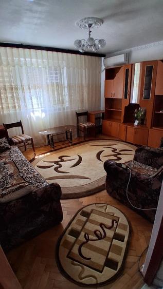 Apartament cu 2 camere decomandat în Micro 19