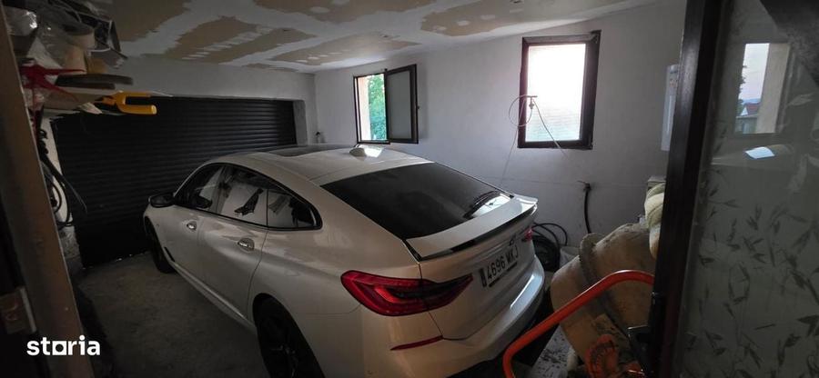 Casă cu 4 camere în Prăjești