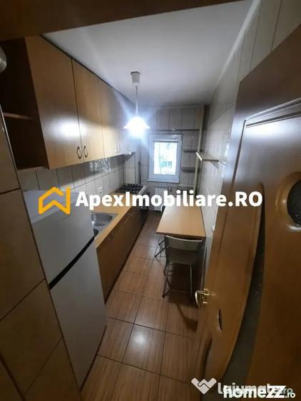 Garsonieră decomandată în Central