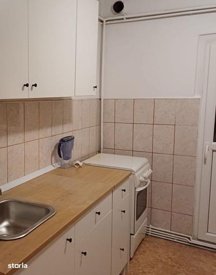 Apartament cu 4 camere decomandat, mobilat în Păcurari