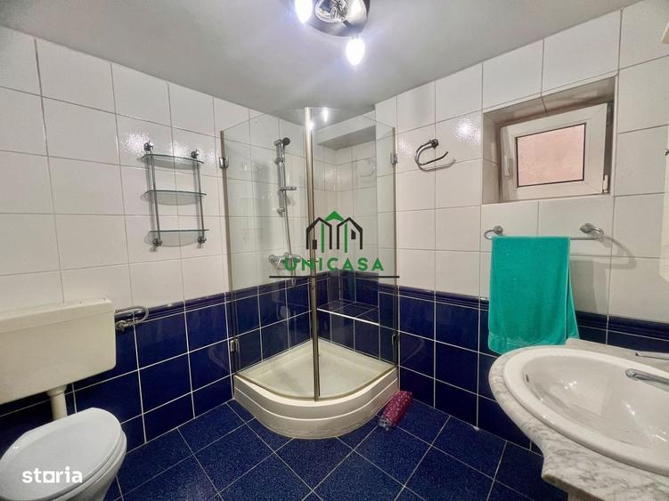 Casă cu 4 camere în Poenari