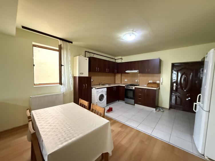 Apartament cu 3 camere, mobilat în Giroc