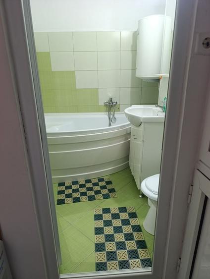 Apartament cu 2 camere nedecomandat în Central