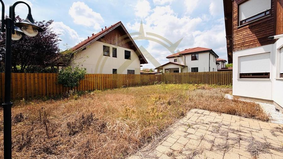 Casă cu 5 camere cu Canalizare în Corbeanca