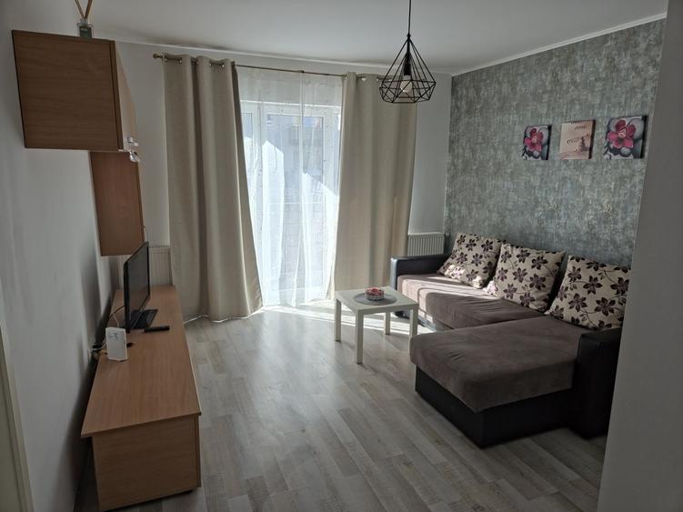 Garsonieră decomandată în Bartolomeu